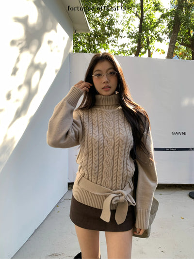 lace-up sweater