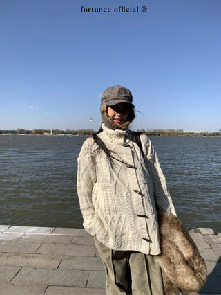 horn button cardigan