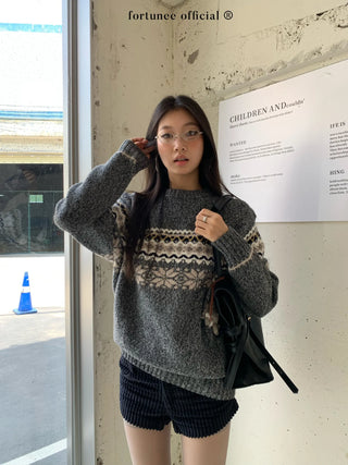fairisle round sweater