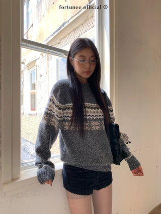 fairisle round sweater