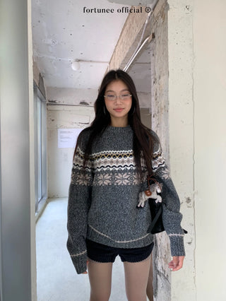 fairisle round sweater