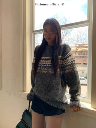 fairisle round sweater