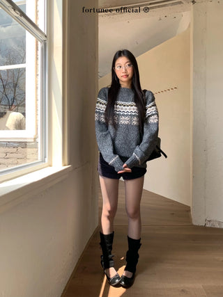 fairisle round sweater