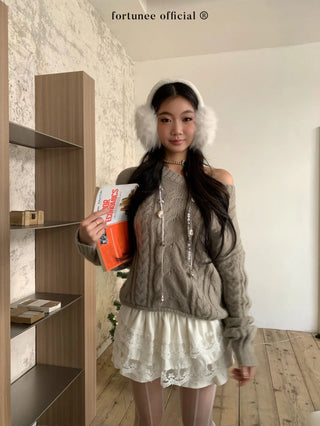 curling knit sweater