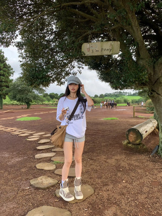 snowflake cotton tee