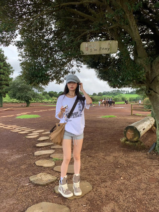 snowflake cotton tee