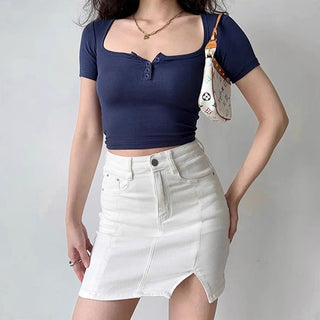 Slim short-sleeved crop top