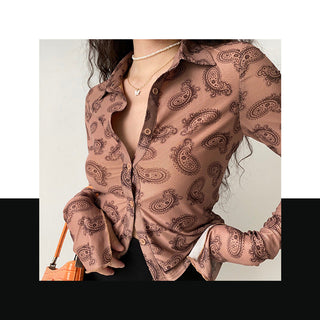 Retro graphic slim shirt