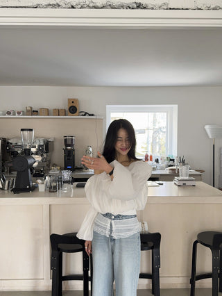 Off-Shoulder Lantern Sleeve Tops