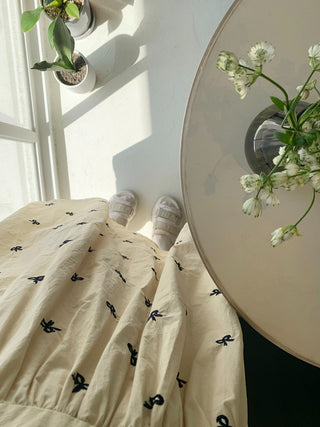 Bow Embroidered Puff Sleeve Dress