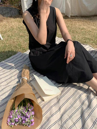 V-Neck Sleeveless Tops Dress