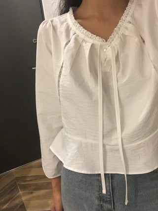 Lace Collar Puff Sleeve Shirt