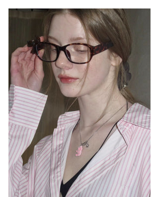 square frame glasses