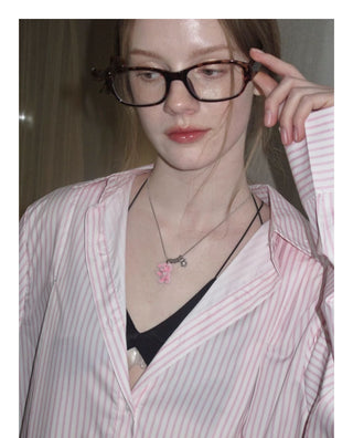 square frame glasses