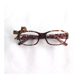 square frame glasses
