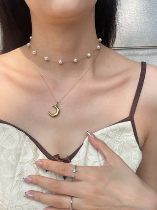 moon pearl necklace