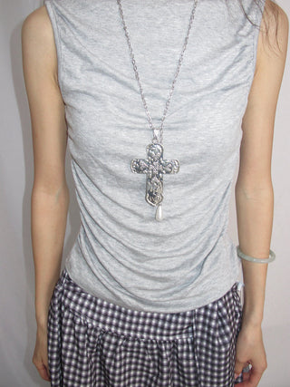 goth cross necklace