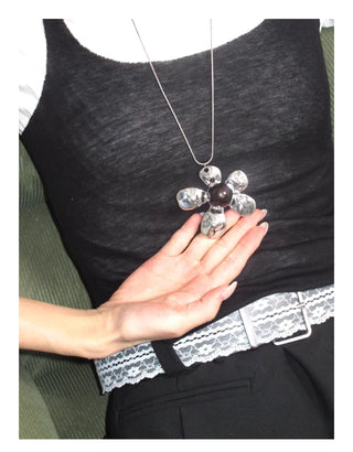 flower leather necklace