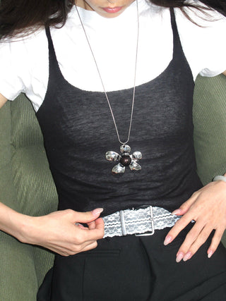 flower leather necklace