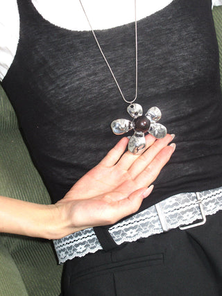flower leather necklace