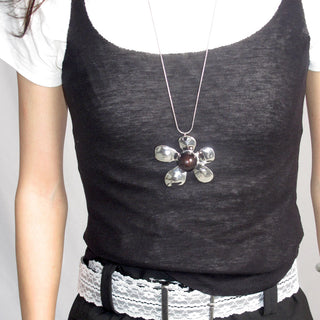 flower leather necklace