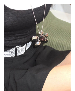 flower leather necklace