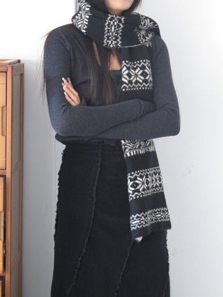 snowflake wool scarf