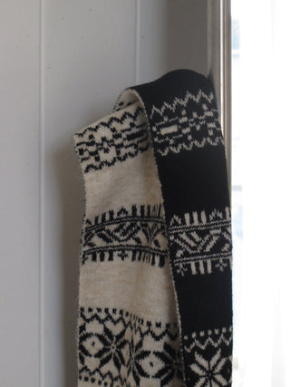 snowflake wool scarf