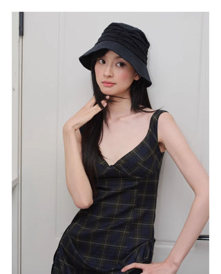 thin bucket hat