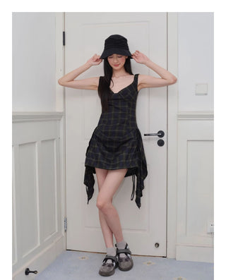 thin bucket hat