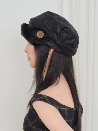 button beret hat