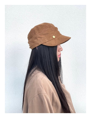 pleated wide brim
