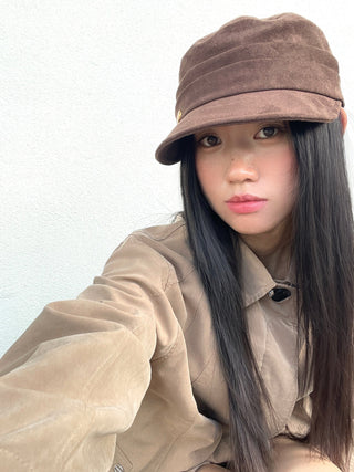 pleated wide brim