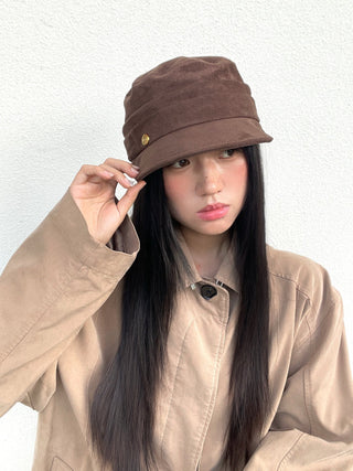 pleated wide brim