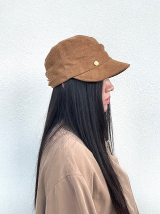 pleated wide brim
