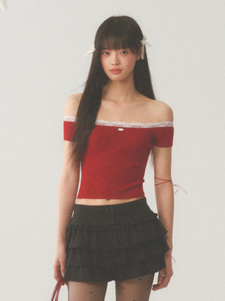 [WEEKH] Red off-shoulder tee