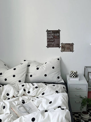 White and Black Polka Dot Bedding Set