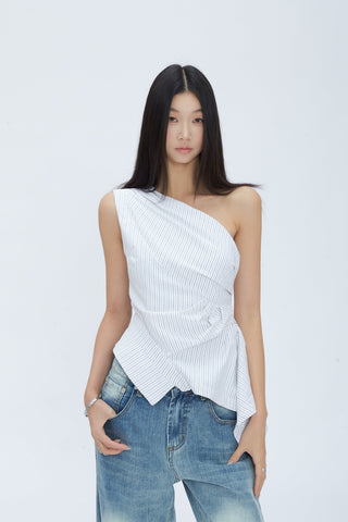 oblique shoulder niche tops