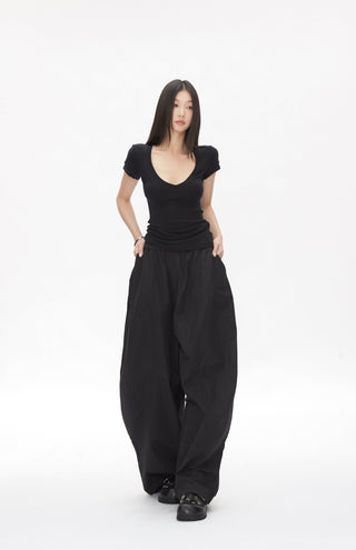 slim-fit shoulder tops