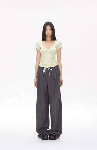 slim-fit shoulder tops