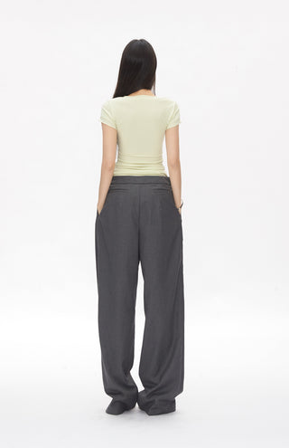 slim-fit shoulder tops