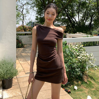 pure sloping shoulder skirt