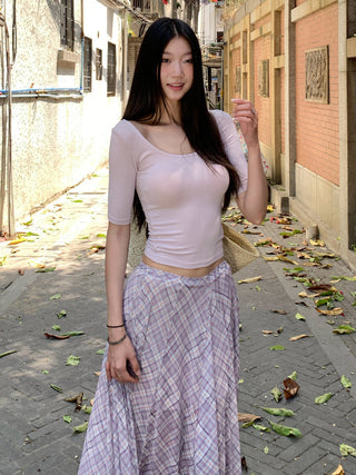short-sleeved slim fit tops
