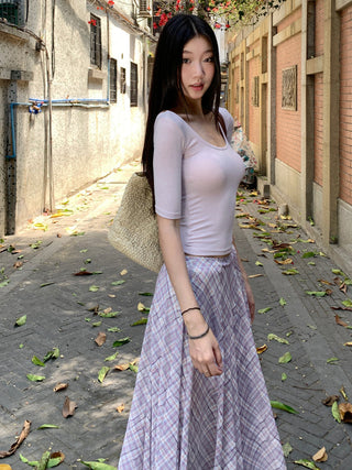 short-sleeved slim fit tops