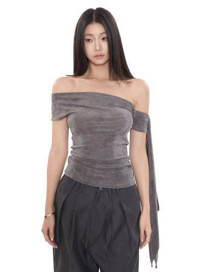 boat-neck niche tops