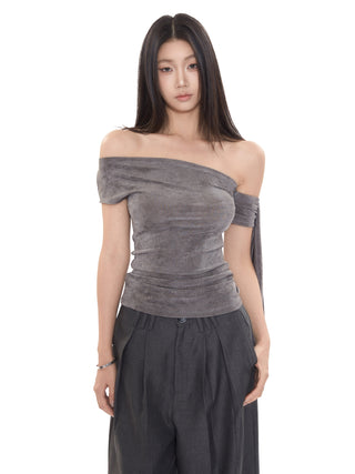 boat-neck niche tops