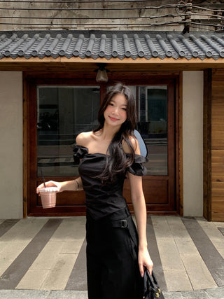 black wide-leg pants
