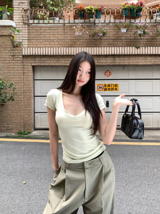 wide-leg draping trousers