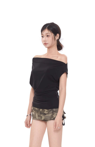 niche off-shoulder tops