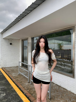 hollow shoulder Top